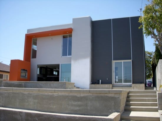 modern homes back yard
